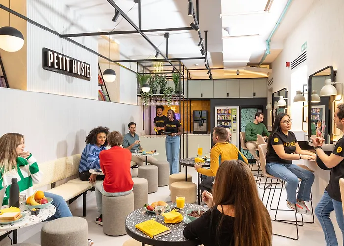 Petit Hostel Palacio Real Madrid